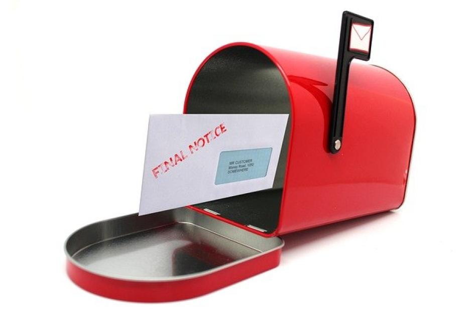 shutterstock_eviction_notice_in_mail_box